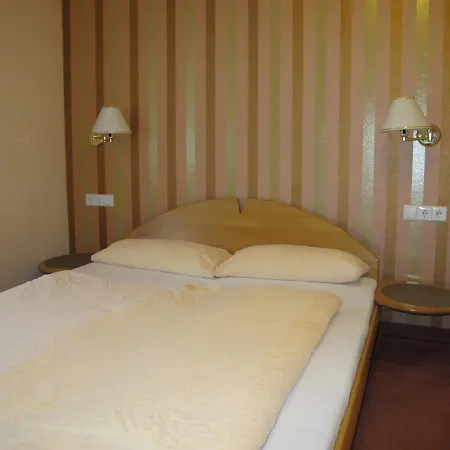 Landgasthof Schwabenpfanne 酒店 *