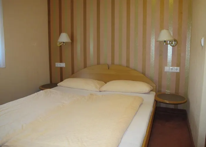 Landgasthof Schwabenpfanne Hotel *